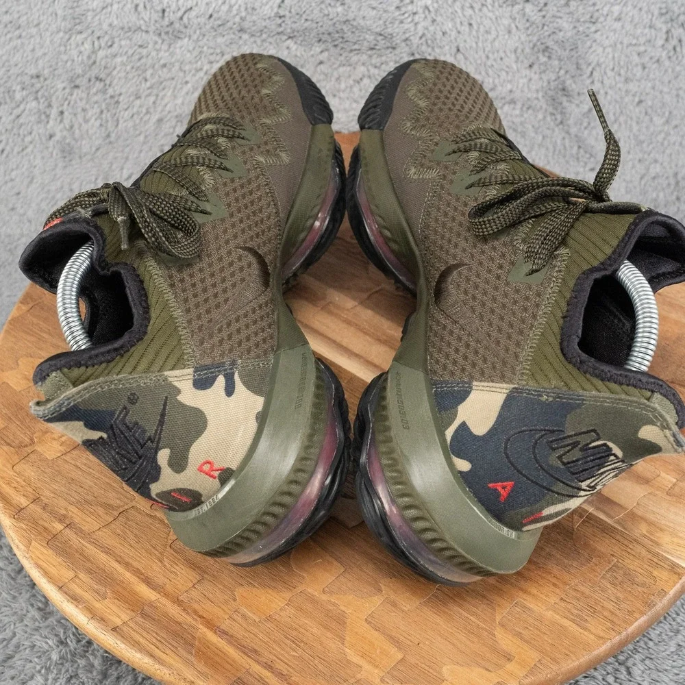 Nike LeBron 16 Low 